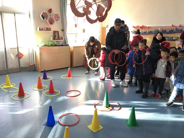 西坝河第一幼儿园开展"乐满西一幼"主题新年活动