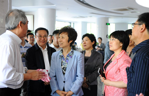 全国妇联副主席,书记处书记焦扬到我区调研家庭建设工作,市有关部门